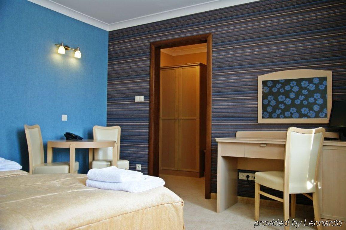 Hotel Fajkier Kroczyce Habitación foto