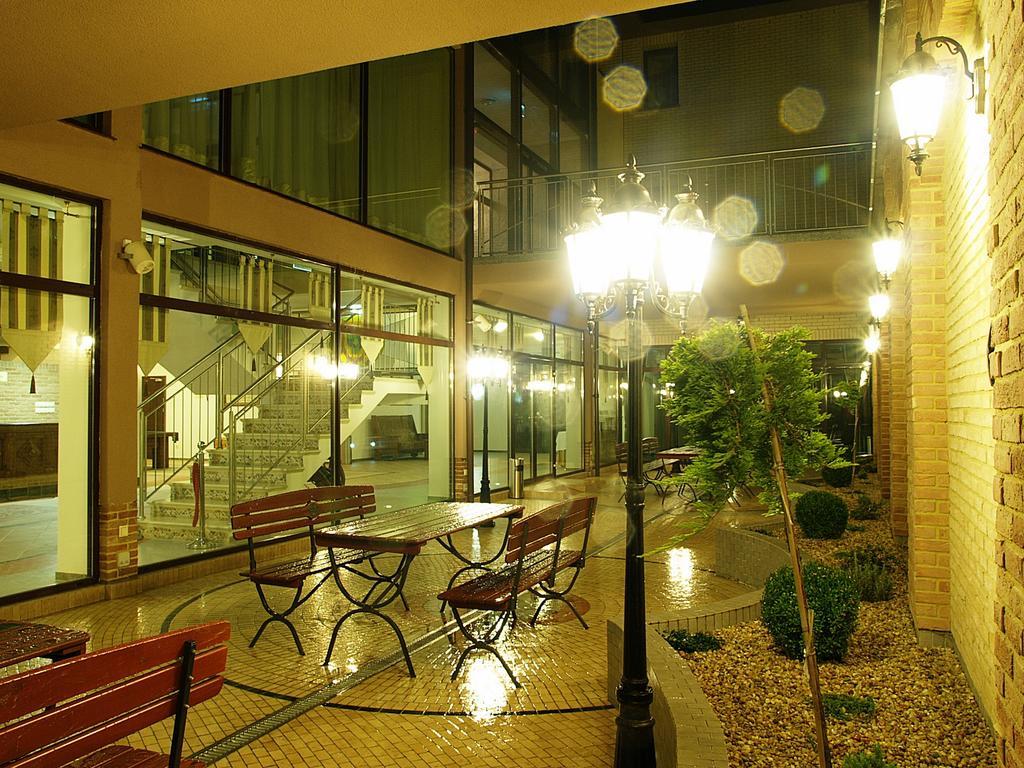 Hotel Fajkier Kroczyce Exterior foto